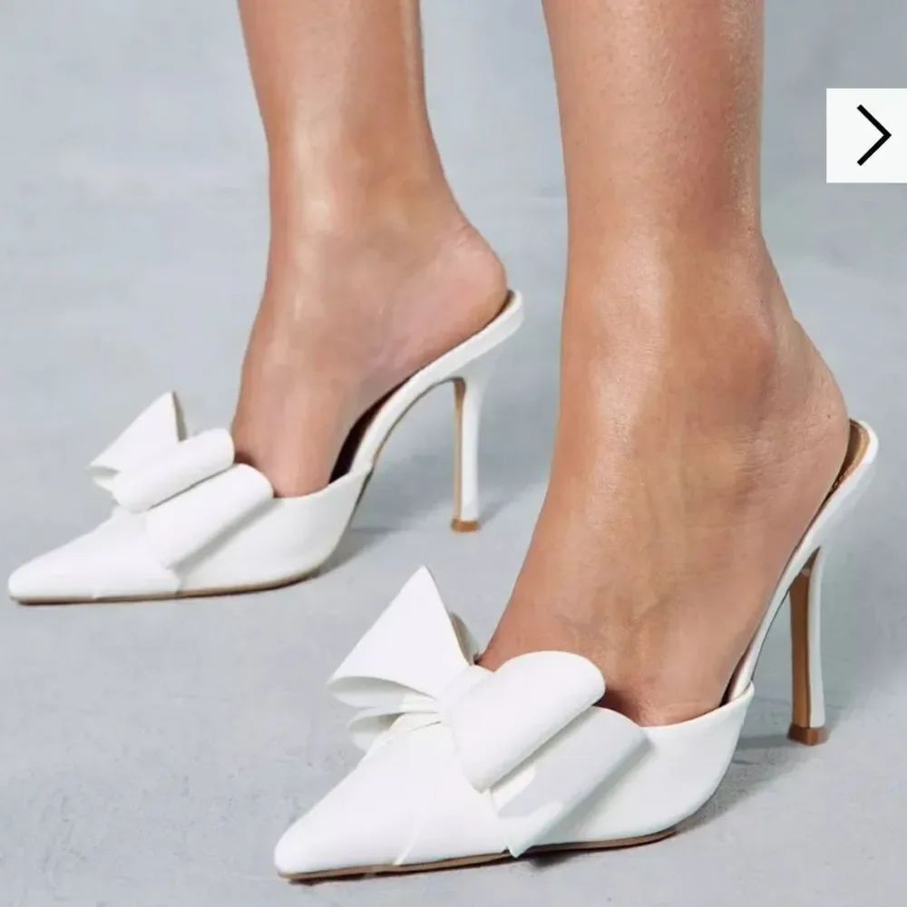 BRAND NEW LEMONADE DIANA POINTED TOE SLIP-ON STYLE MULES S2